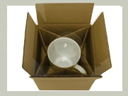Versandbox-Postschachtel-verpackung-mit-fixierung-becher-tasse.